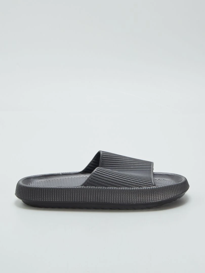 Sandales en plastique moulé noir
