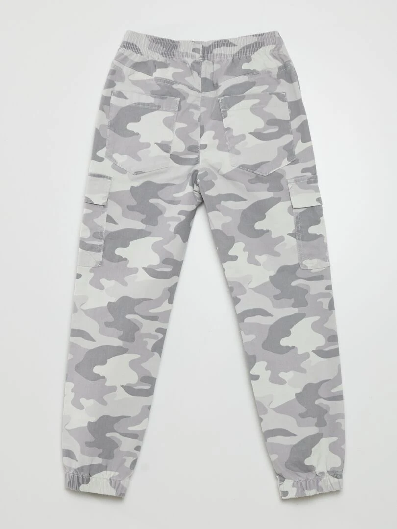 Pantalon avec poches et motif camouflage Gris