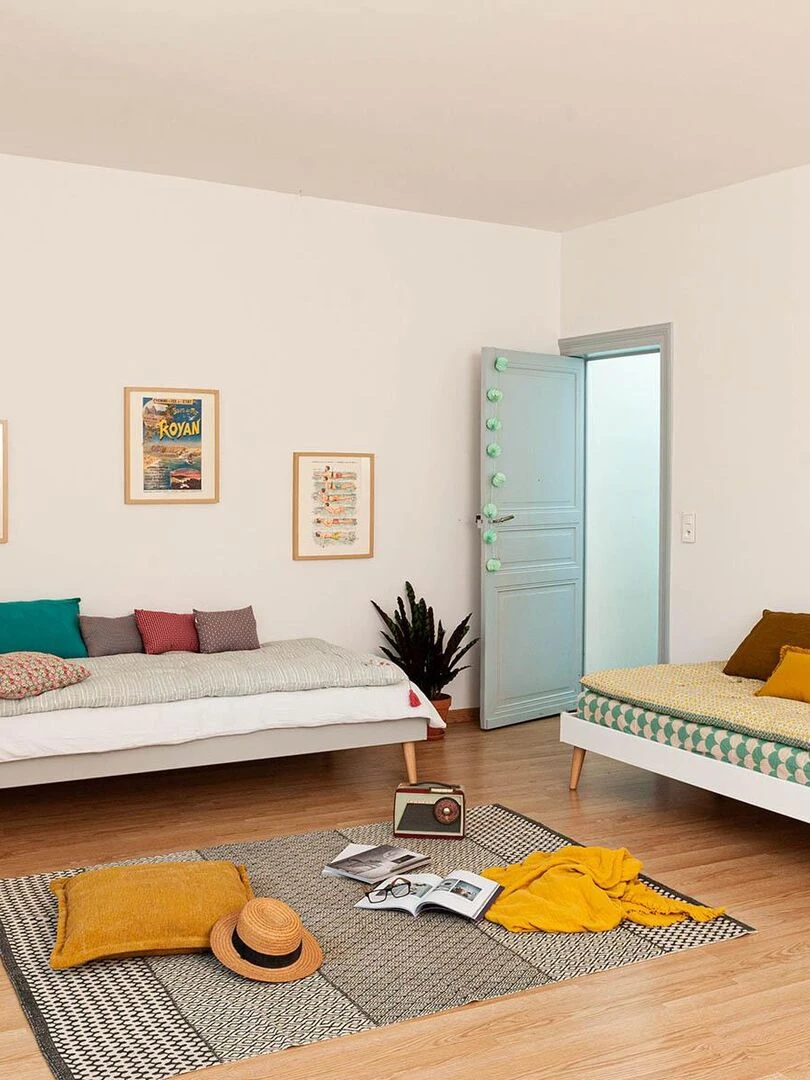Pack lit avec pieds et matelas Doris   AKITEN RETAIL   Vieux rose