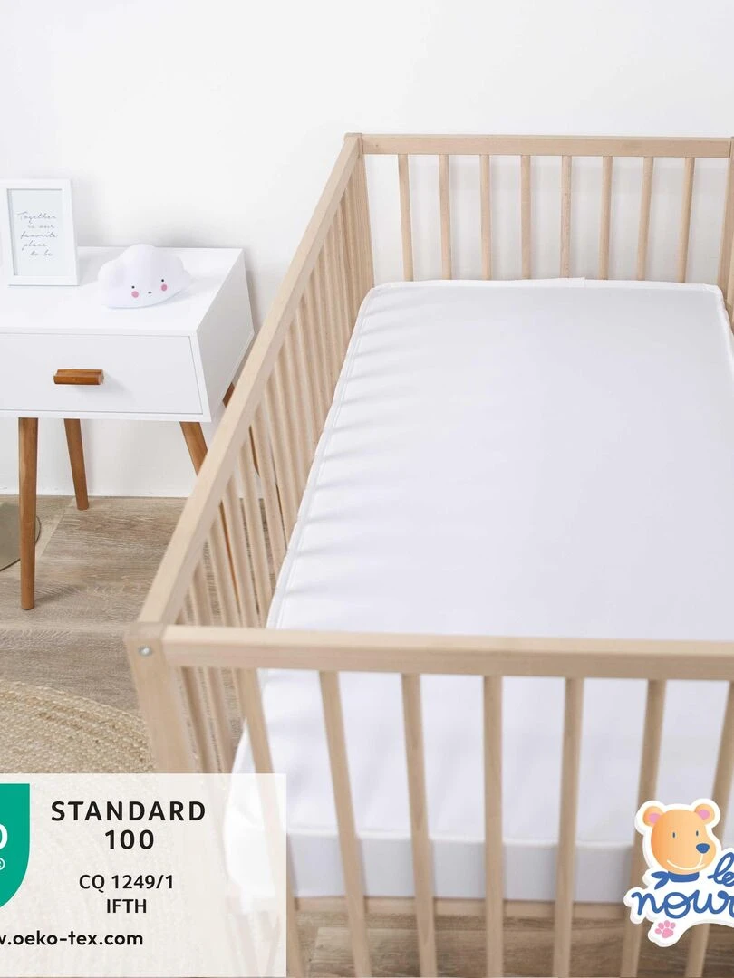 LES NOURSONS   Matelas Bébé First   Confortable   Oeko Tex®   Garantie 2 ans   Fabrication française   Blanc