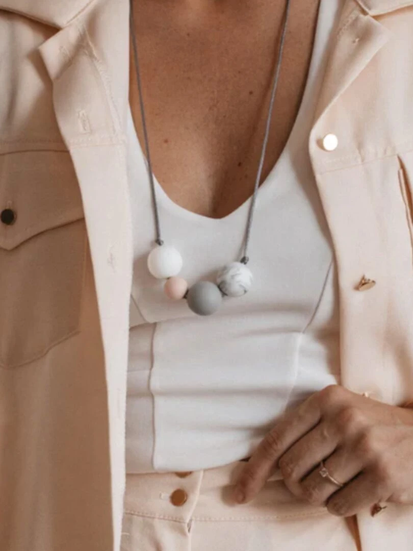 Collier d'allaitement Love Actualy Rose Perle Blanc Rose Gris