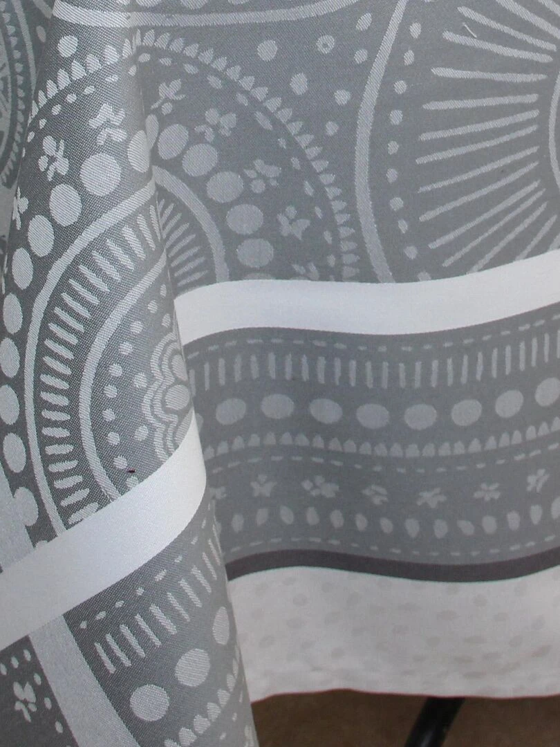 Nappe en jacquard esprit bohème   Gris souris