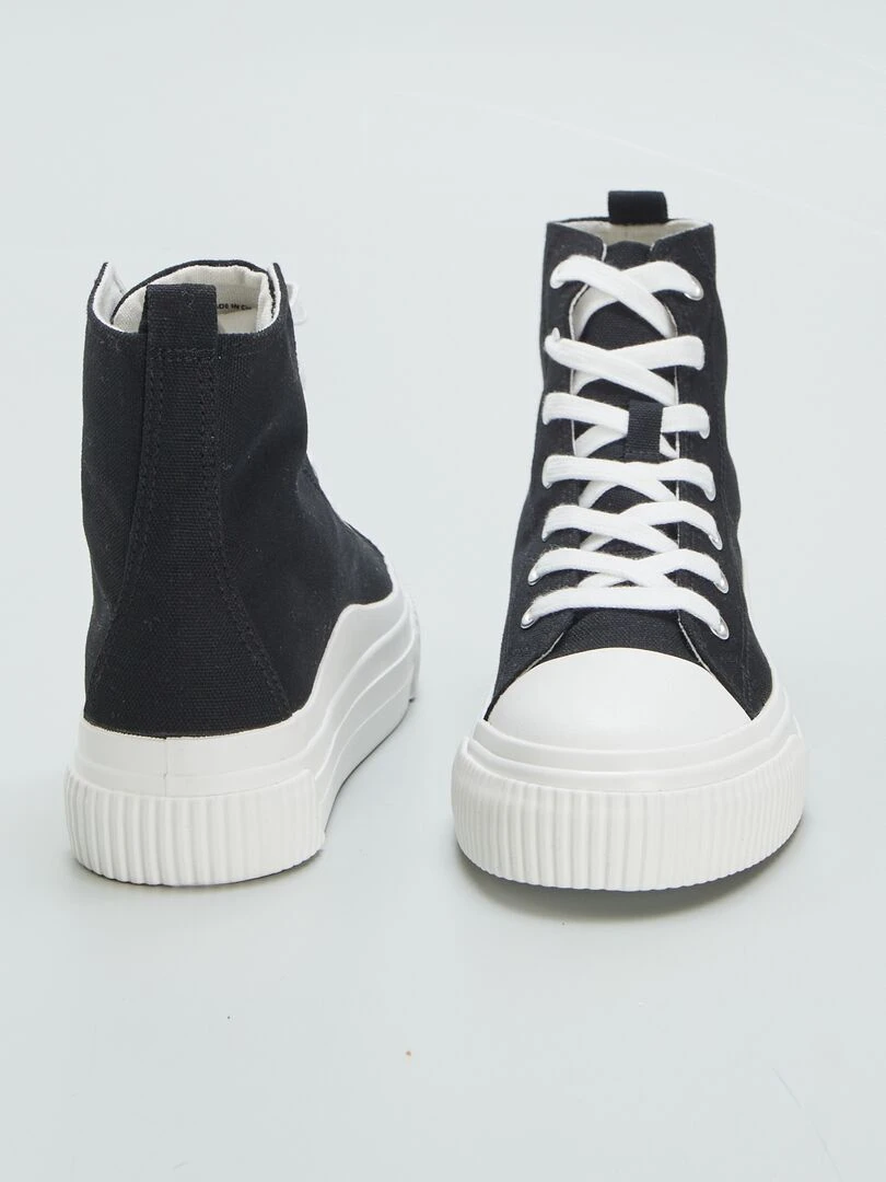 Baskets en toile à semelles compensées   Noir