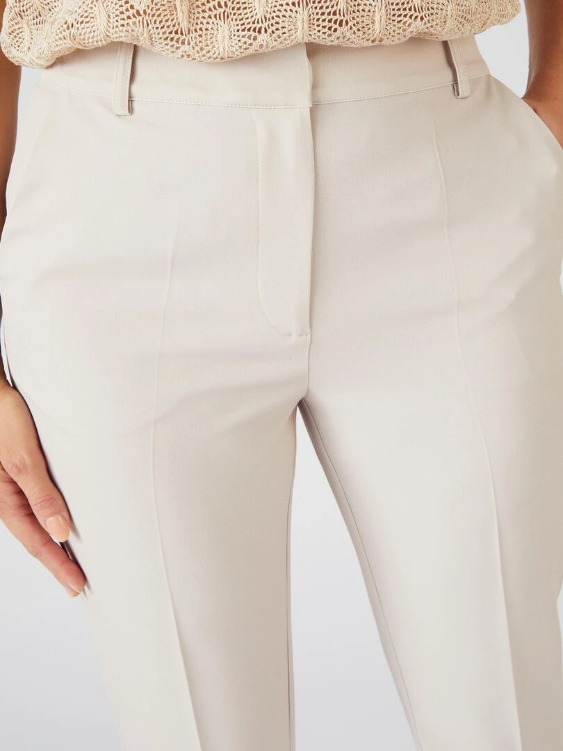 Pantalon 7/8ème stretch  fluide   Damart   Beige gris