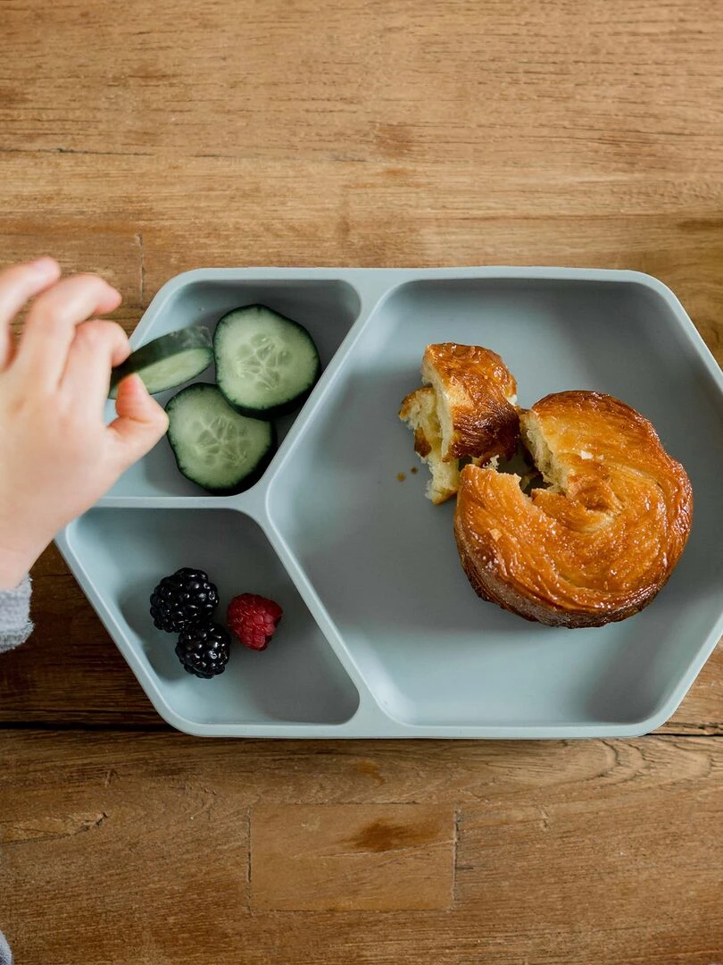 Assiette ventouse carré en silicone   Bleu gris