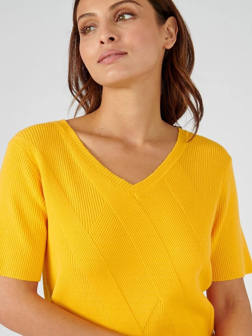 Pull jeu de côtes fantaisie. Damart Jaune