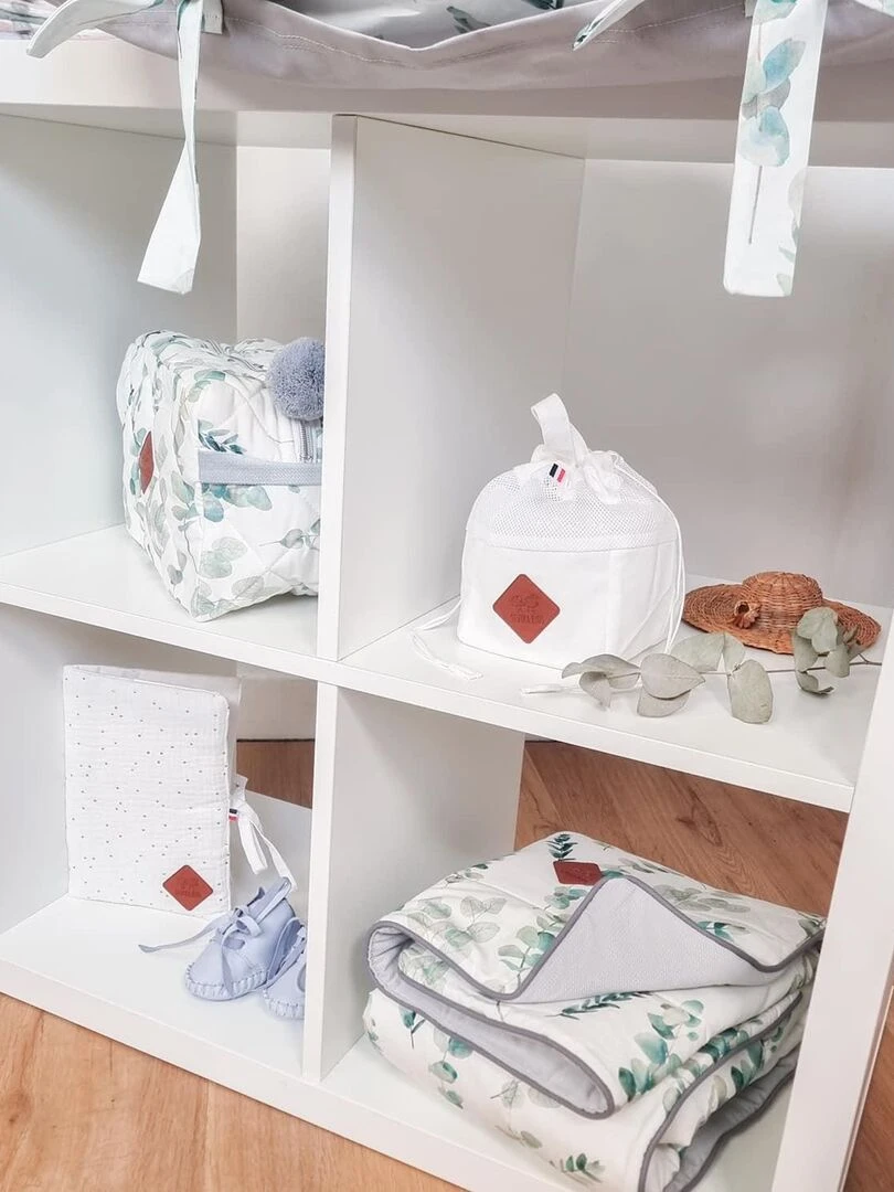 Bavoir bandana en coton  Eucalyptus   Blanc