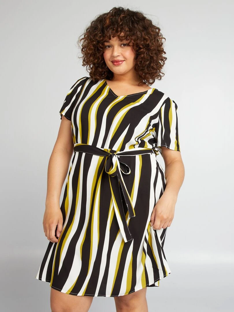 Robe courte imprimée 'Vero Moda Curve'   Noir