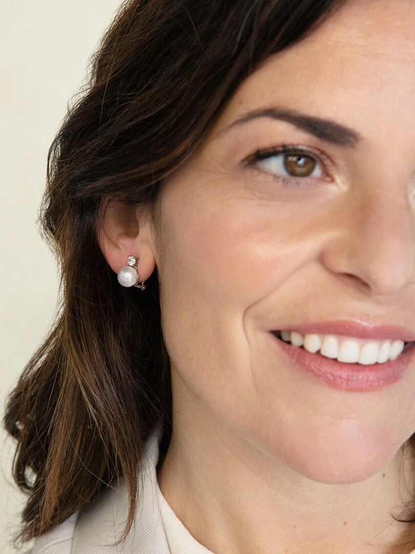 Boucles d'oreilles  avec fermoir en argent 925 et perles blanches rhodiées  de type omega essential   Argent