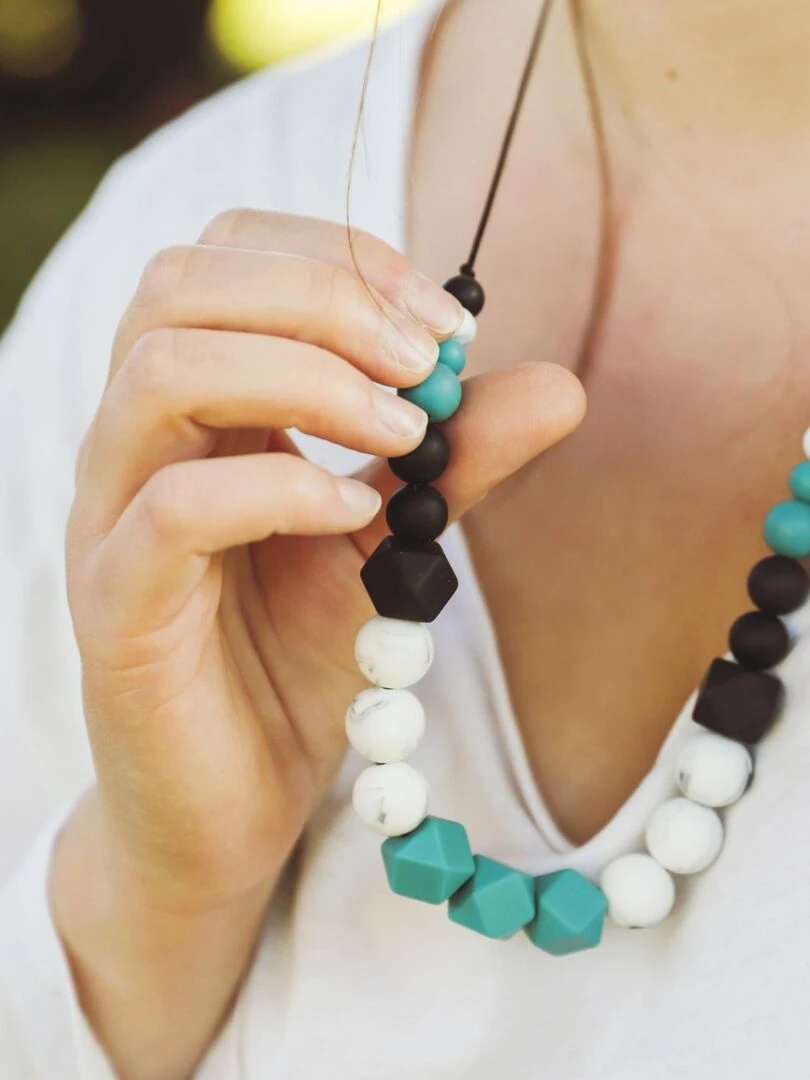 Collier d'allaitement ou de portage silicone 'Iceberg' Bleu pétrole