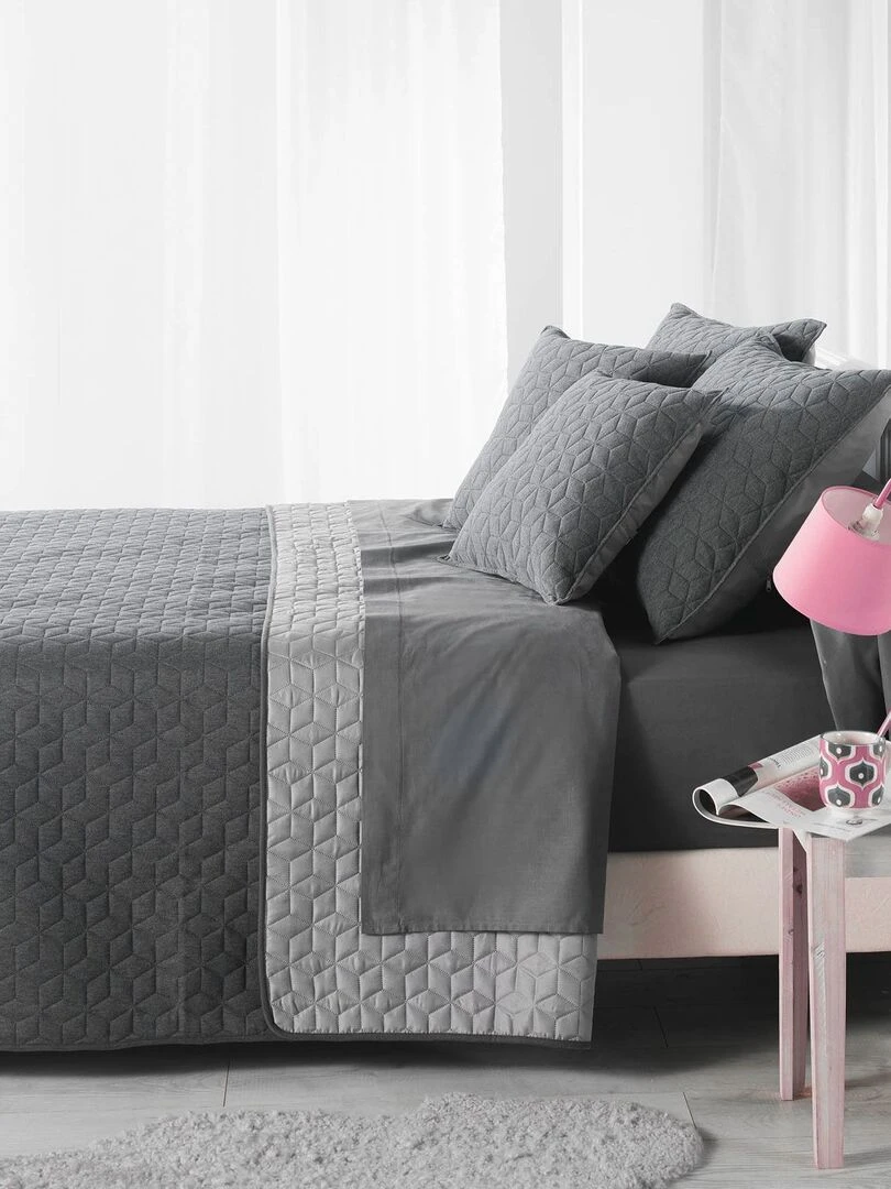 Couvre lit matelasse Collection Cubix Gris