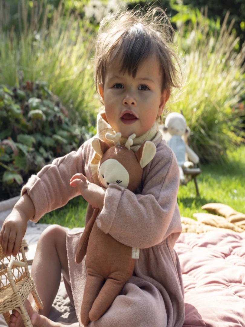 Peluche en coton bio Fiona le faon Buddy (30 cm)   Marron