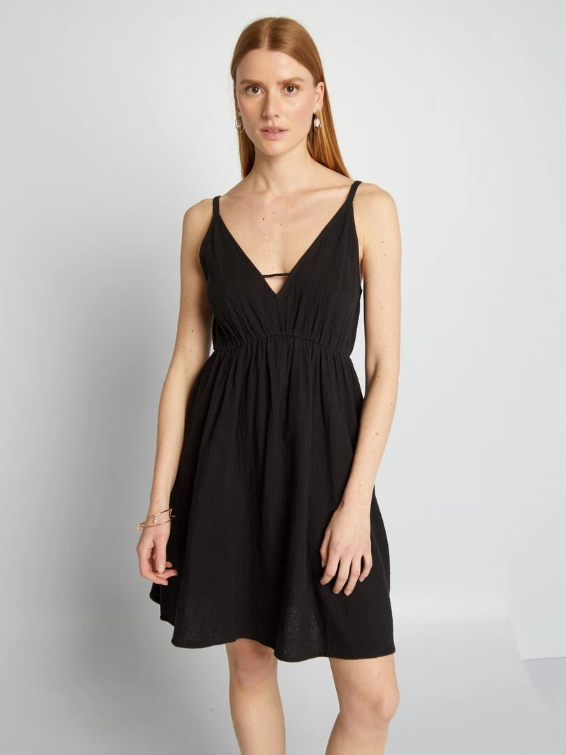 Robe courte unie à fines bretelles noir