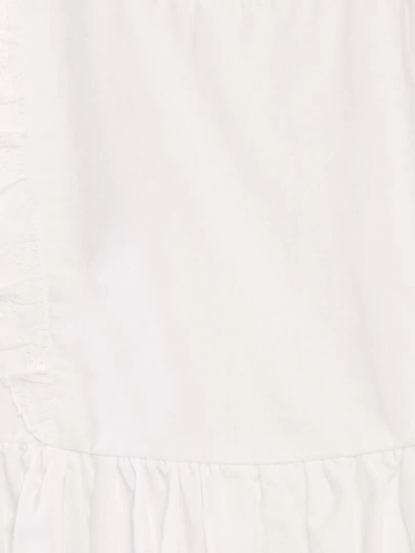 Robe volantée à broderies blanc