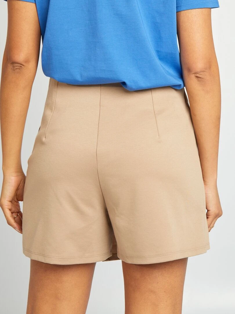 Jupe short à bouton   Beige