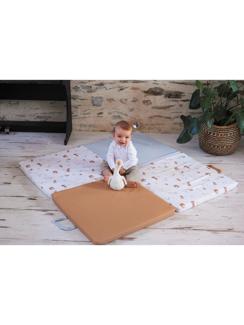 Tinéo   Tapis d'éveil Little Farmer   120x120x4cm   Bleu Marron Blanc