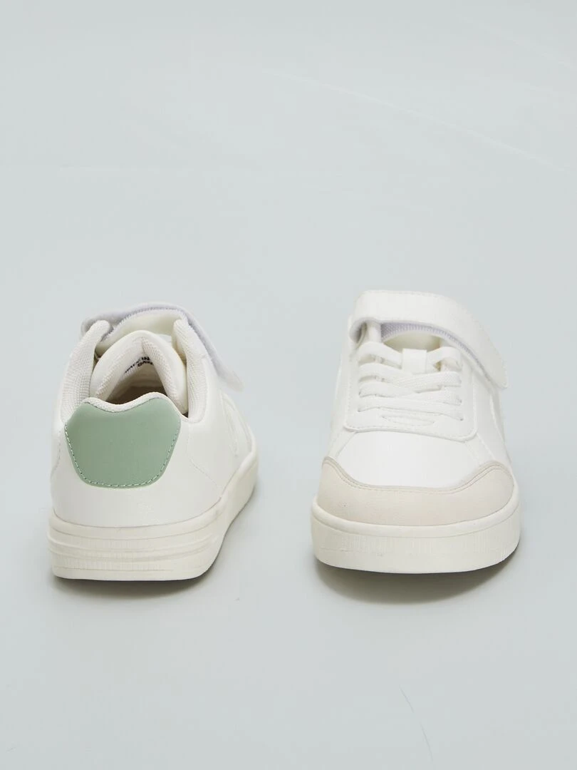 Baskets basses avec scratch et lacets   blanc