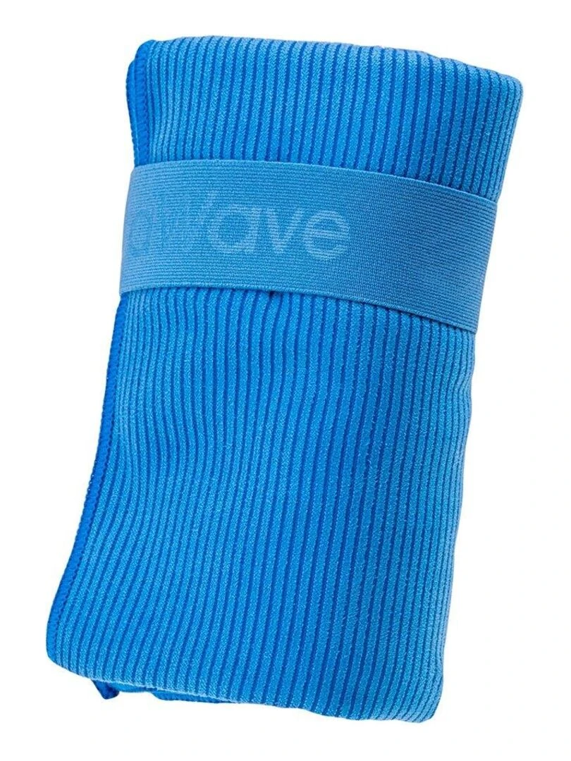 Aquawave   Serviette de sport FENN   Bleu foncé