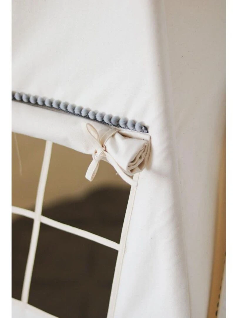 Tente Tipi Pompoms Gris avec tapis   Moi Mili   N/A