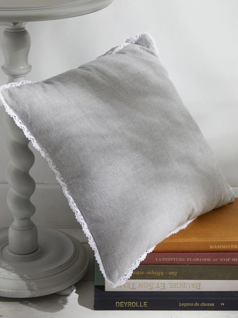 Coussin déhoussable avec dentelle 'Today' Gris