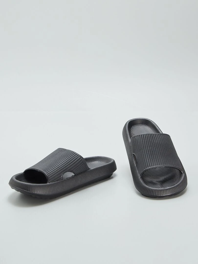 Sandales en plastique moulé   Noir