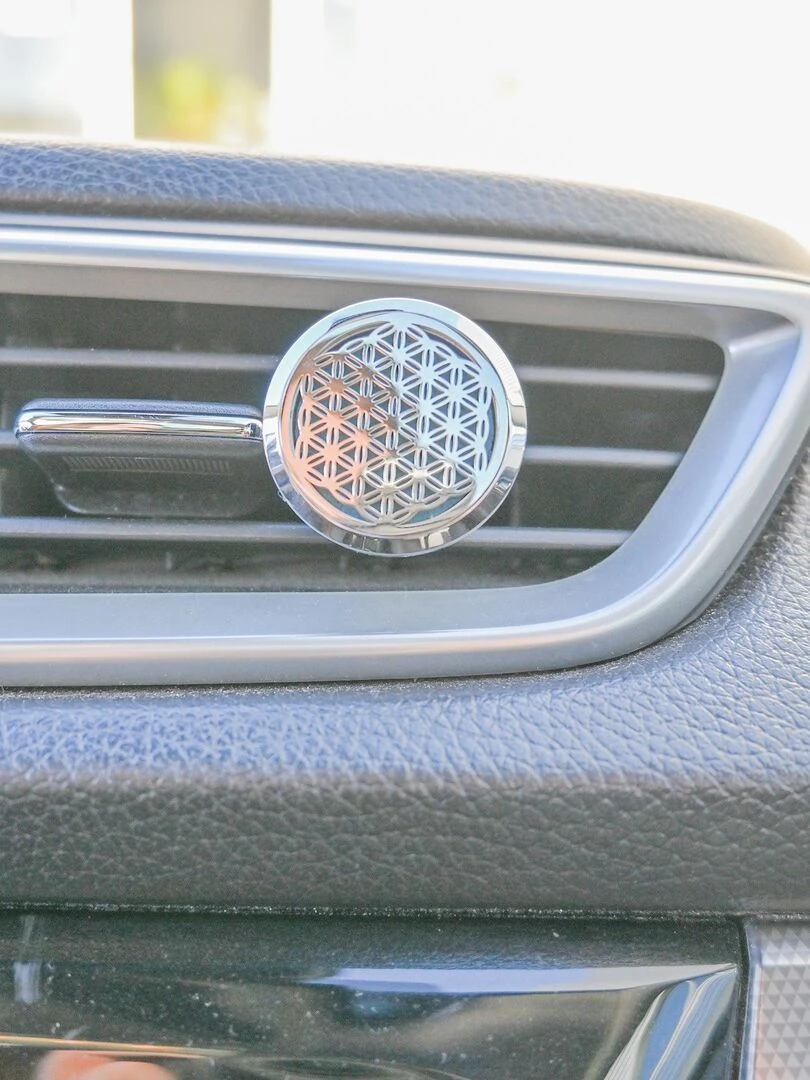 Bijou diffuseur   Aromathérapie Voiture : Élégance et Voyage Sensoriel   Fleur de vie   Gris
