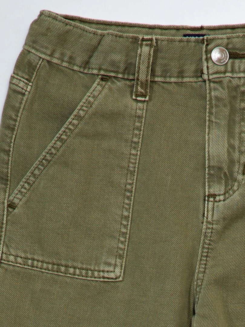 Jean large avec poches sur les côtés   Vert liche