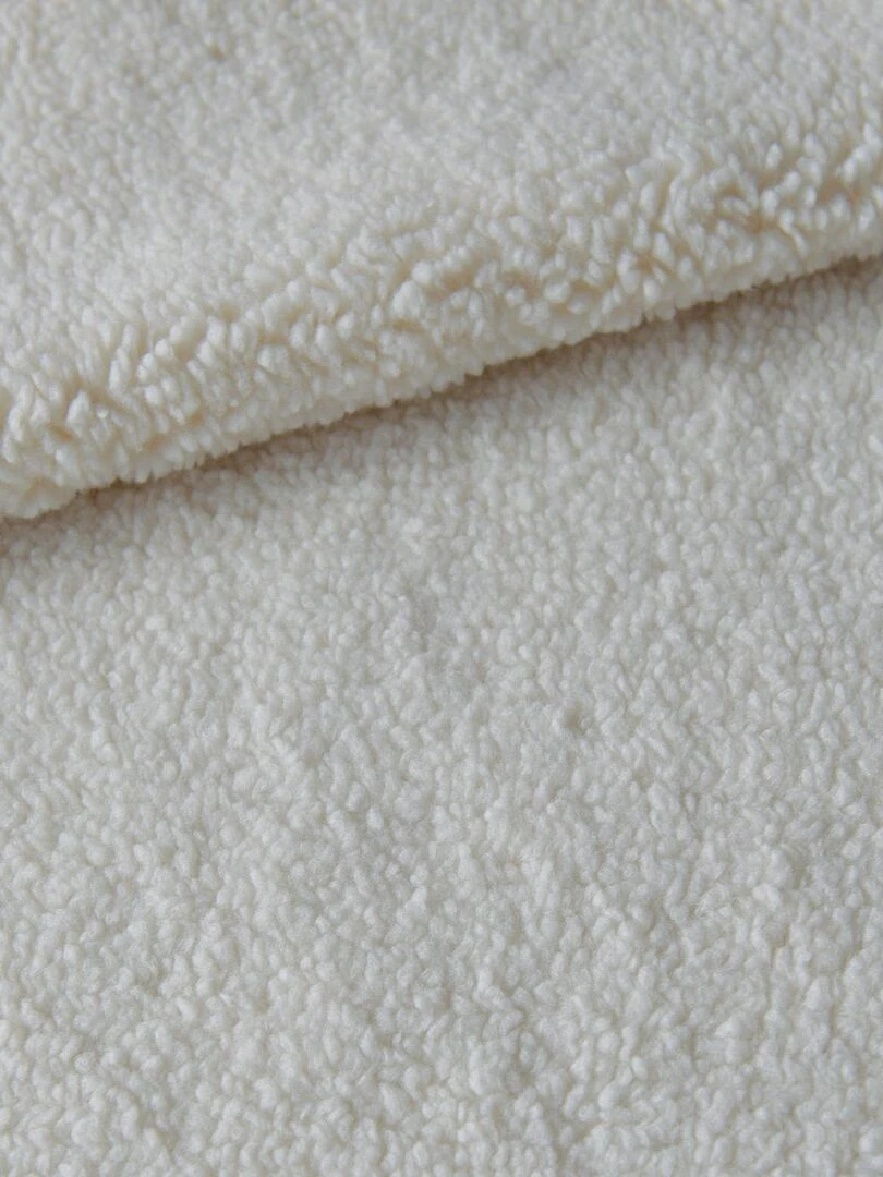 Housse de coussin Effet peau de mouton Ecru