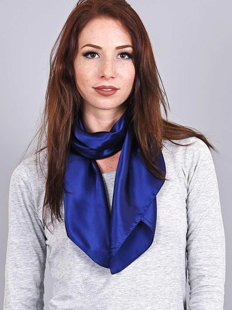 Carré de soie Premium Uni Bleu marine