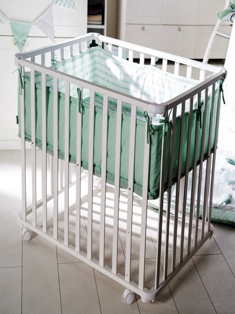 Tapis de parc universel avec bords   imprimé nuages   'ROBA' Happy Cloud   Vert d'eau