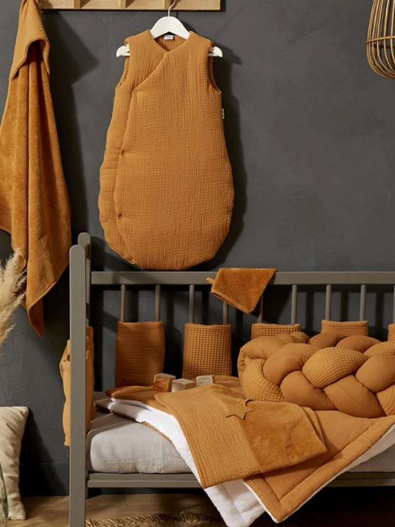 Tour de lit modulable noisette (pour lits 60 x 120 et 70 x 140 cm)   Marron