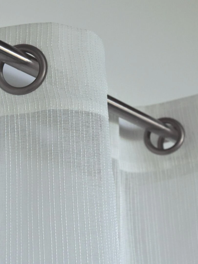Voilage tamisant à fines rayures ton sur ton   Blanc