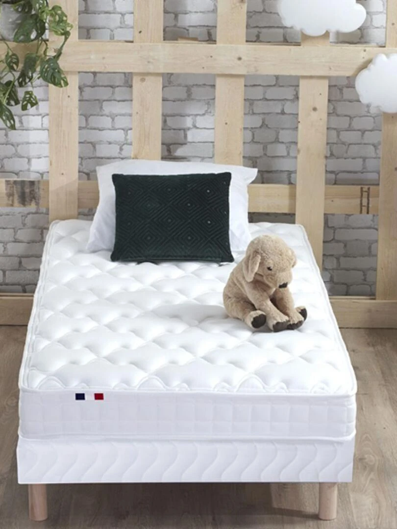 Ensemble matelas mémoire de forme + sommier + oreiller + couette fabrication française matelas   Blanc