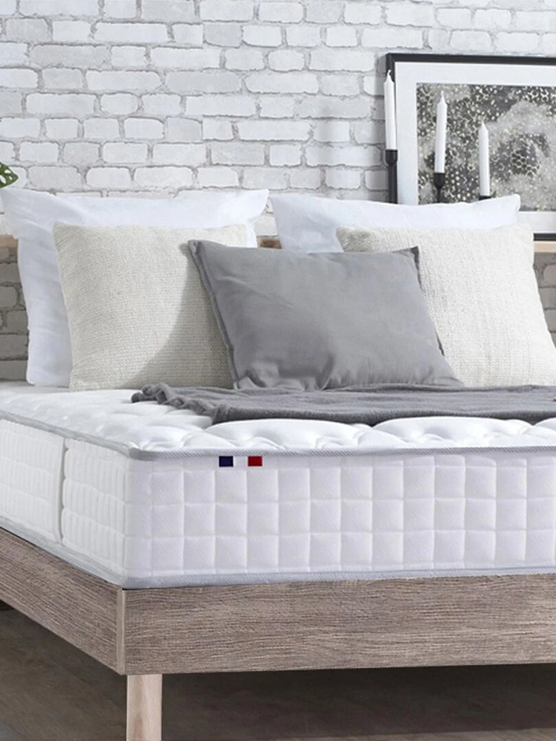 Ensemble Matelas Ressorts + Mémoire de forme ODYSSEE Sommier en Kit Couleur Chêne clair Marron clair