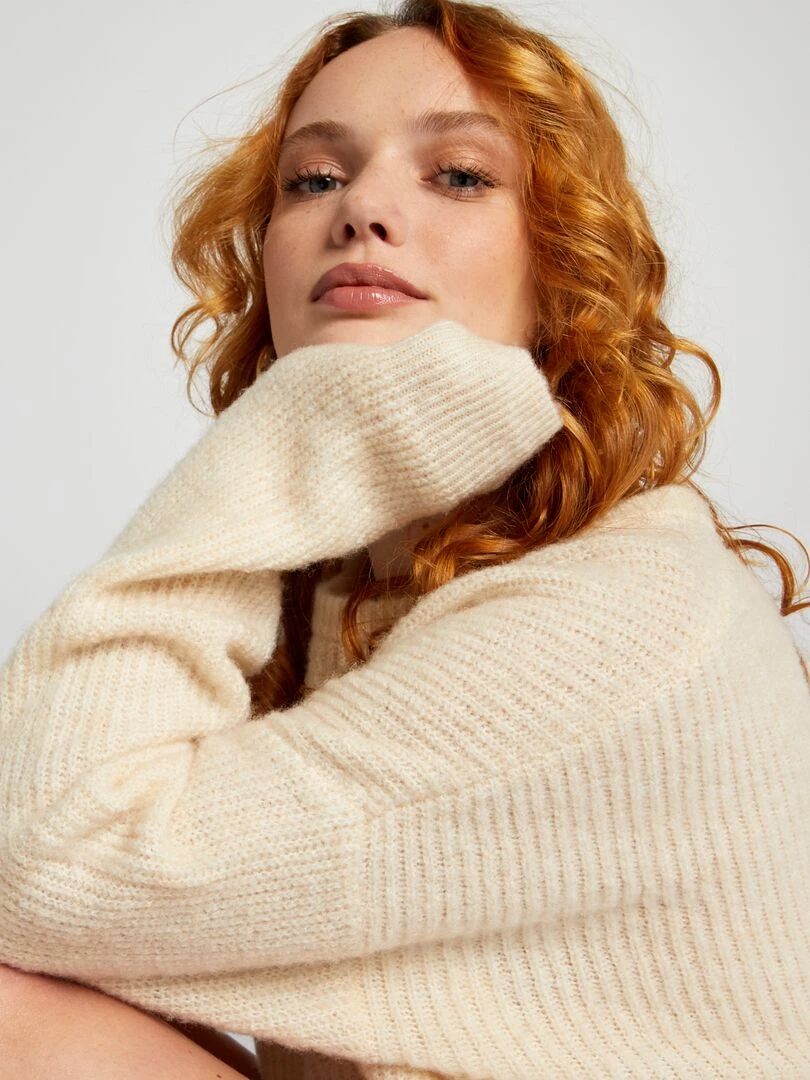 Pull en maille côtelée douce Beige