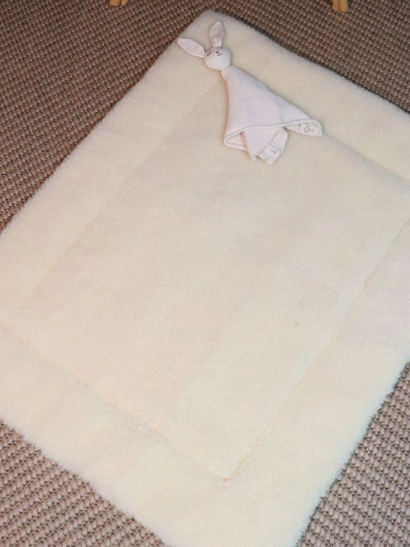 Tapis de jeu en laine Wooly (100 x 100 cm) Ecru
