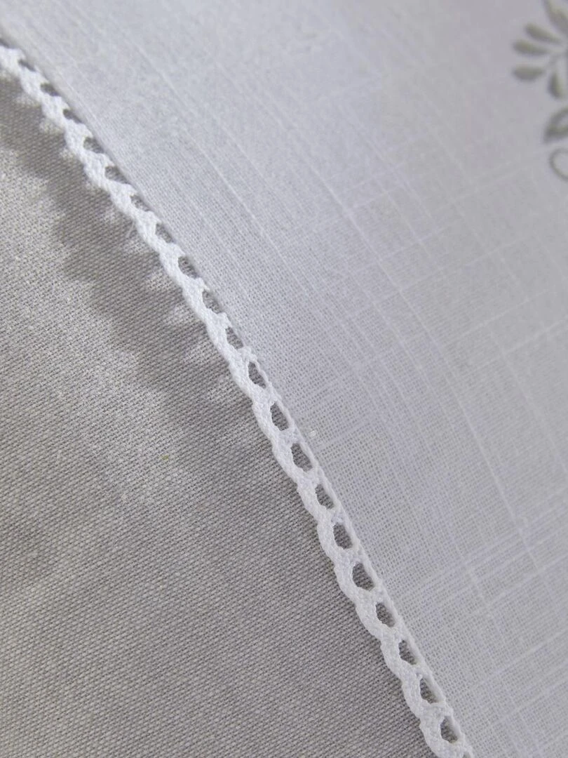 Coussin déhoussable avec broderie 'CHARME' 'TODAY'   Gris clair