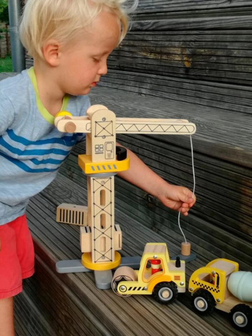 Camion bétonneuse en bois   N/A