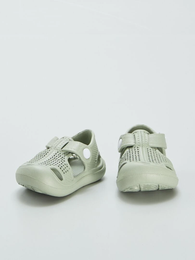 Sandales fermées en plastique moulé   Vert