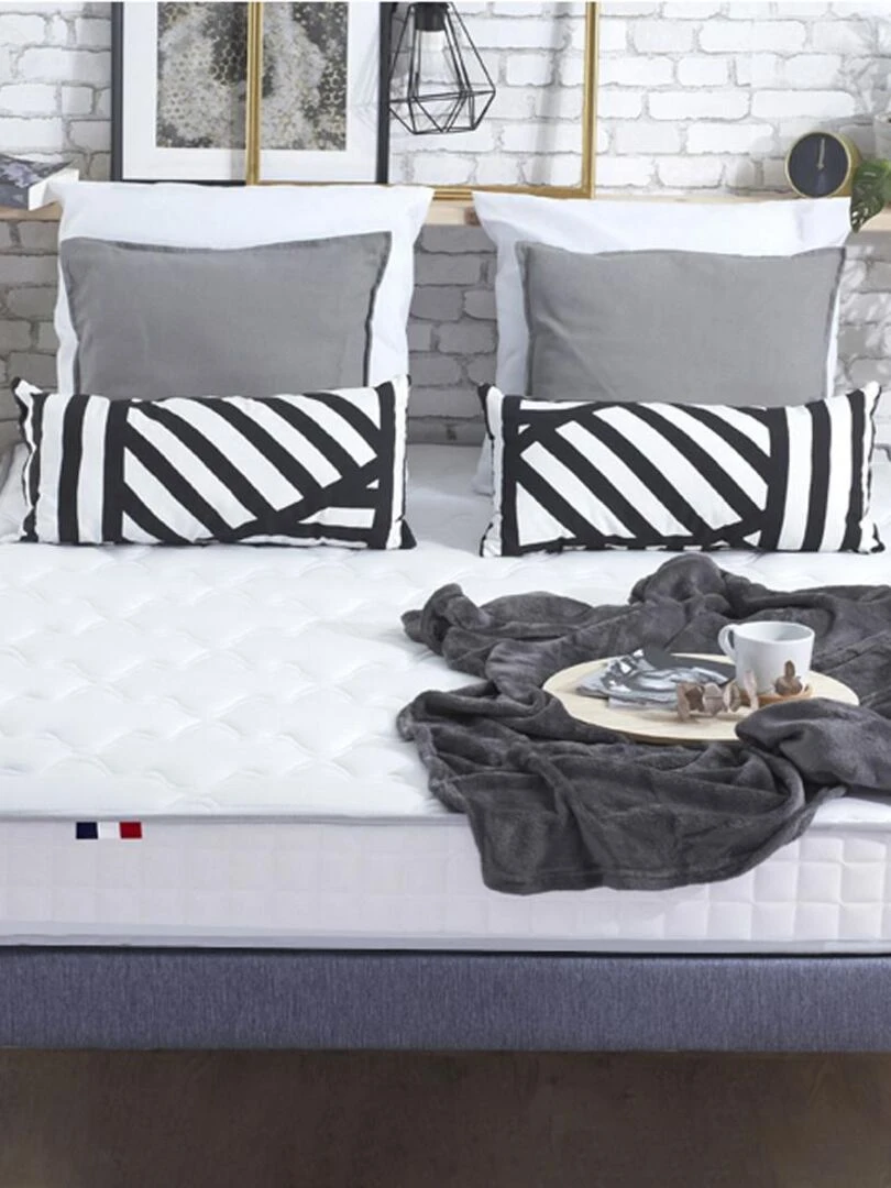 Matelas 100% latex 3 zones PURE Fabriqué en France   Blanc