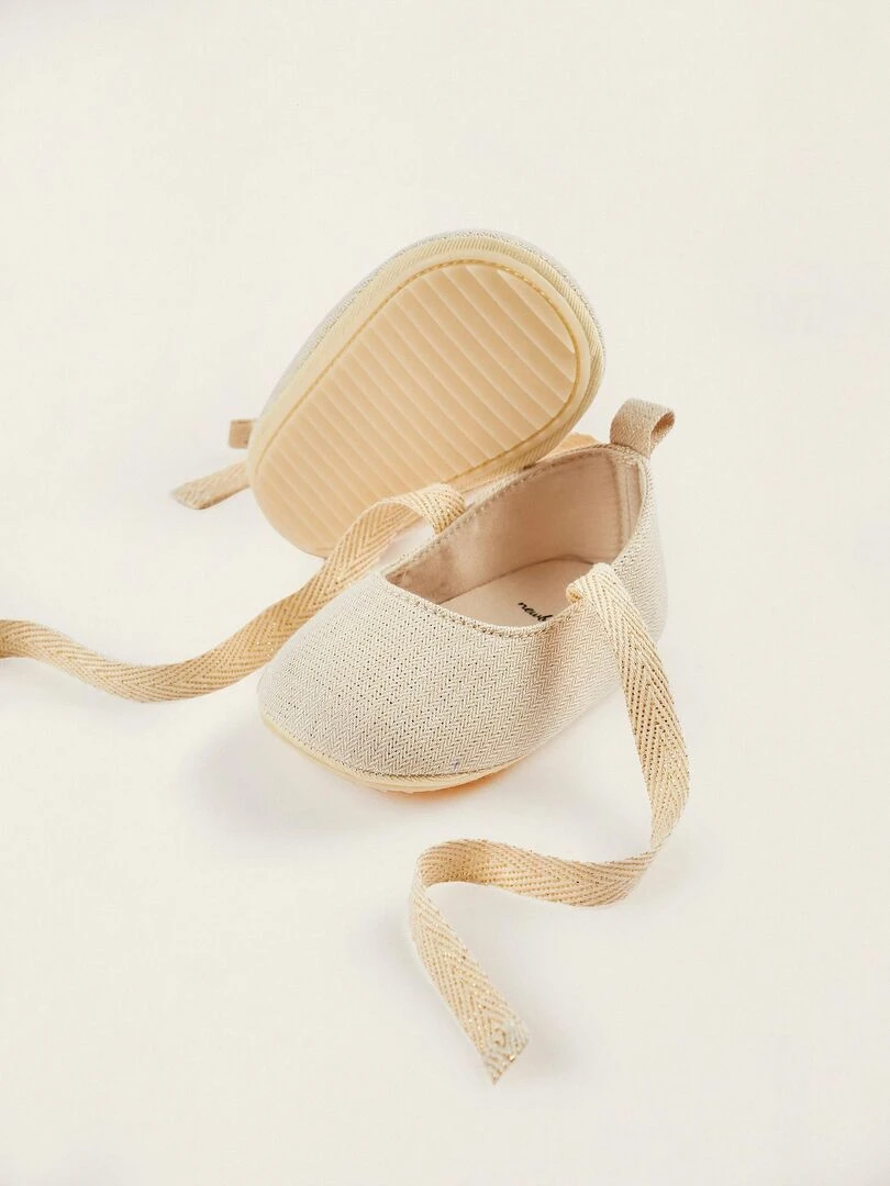Sabrinas avec fils Lurex pour Nouveau Né  CÉRÉMONIE   Beige clair