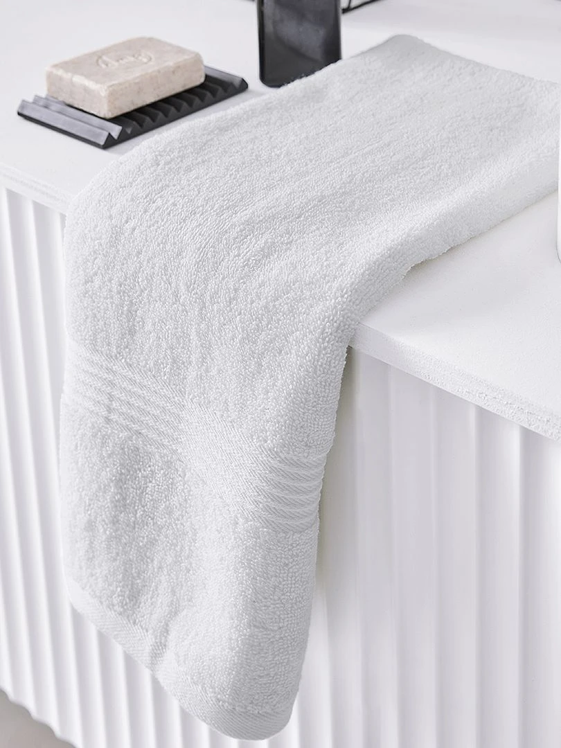 Serviette de bain 50 x 90 cm blanc