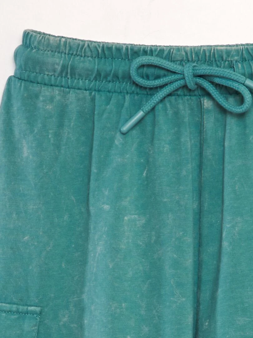 Short avec poches sur les côtés   Bleu