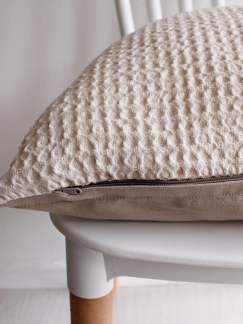 Coussin en coton recyclé gaufré   Ecru