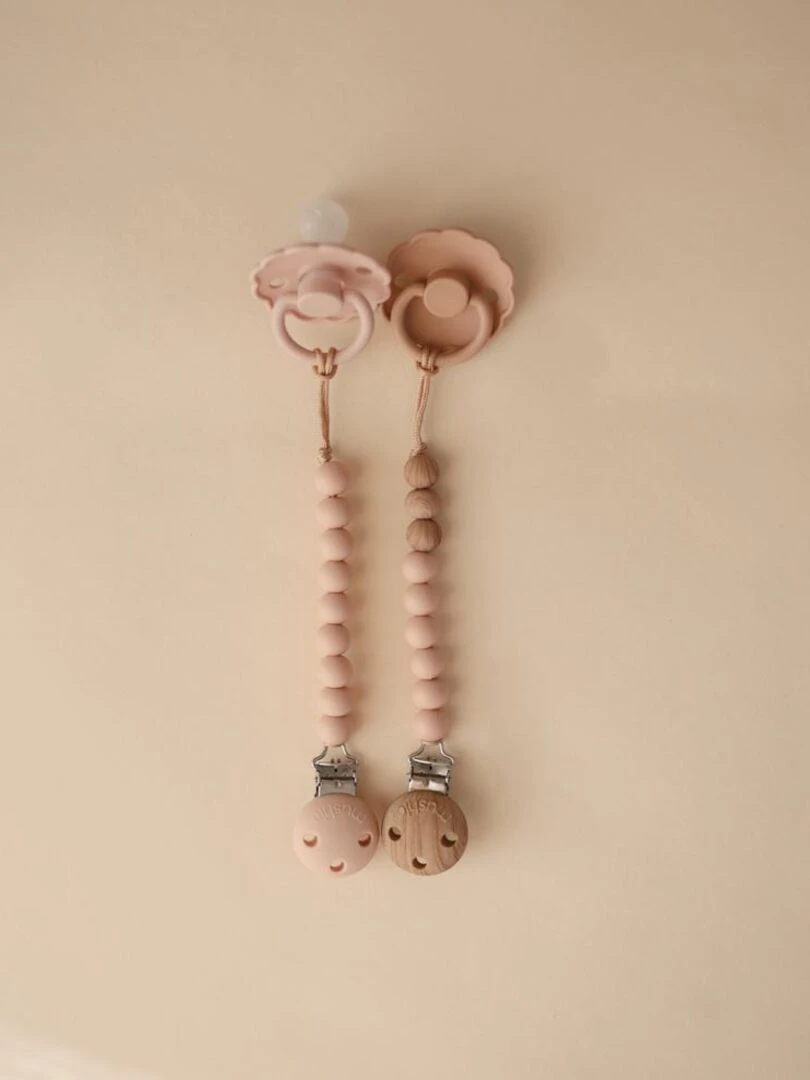 Attache sucette Mushie Hera Rose   Mushie   Rouge