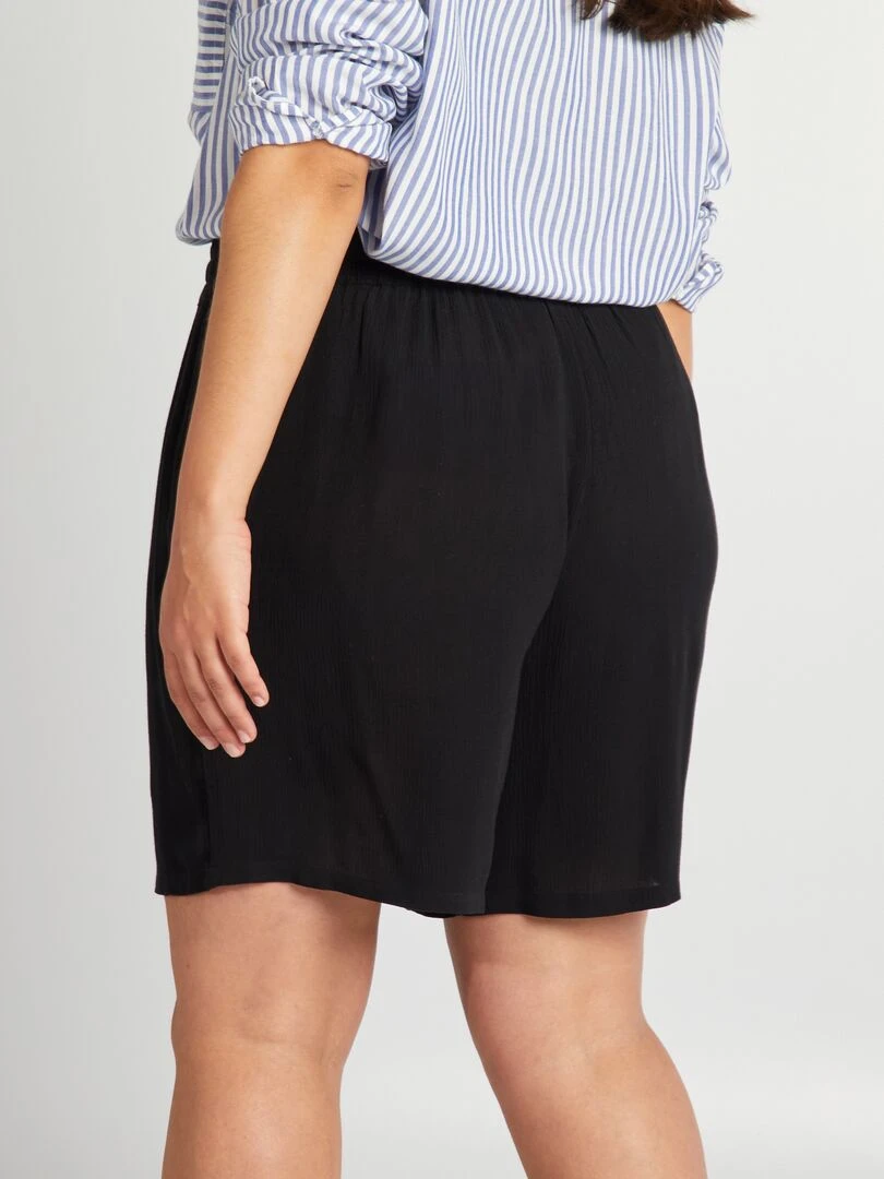 Short droit en maille crêpée   noir