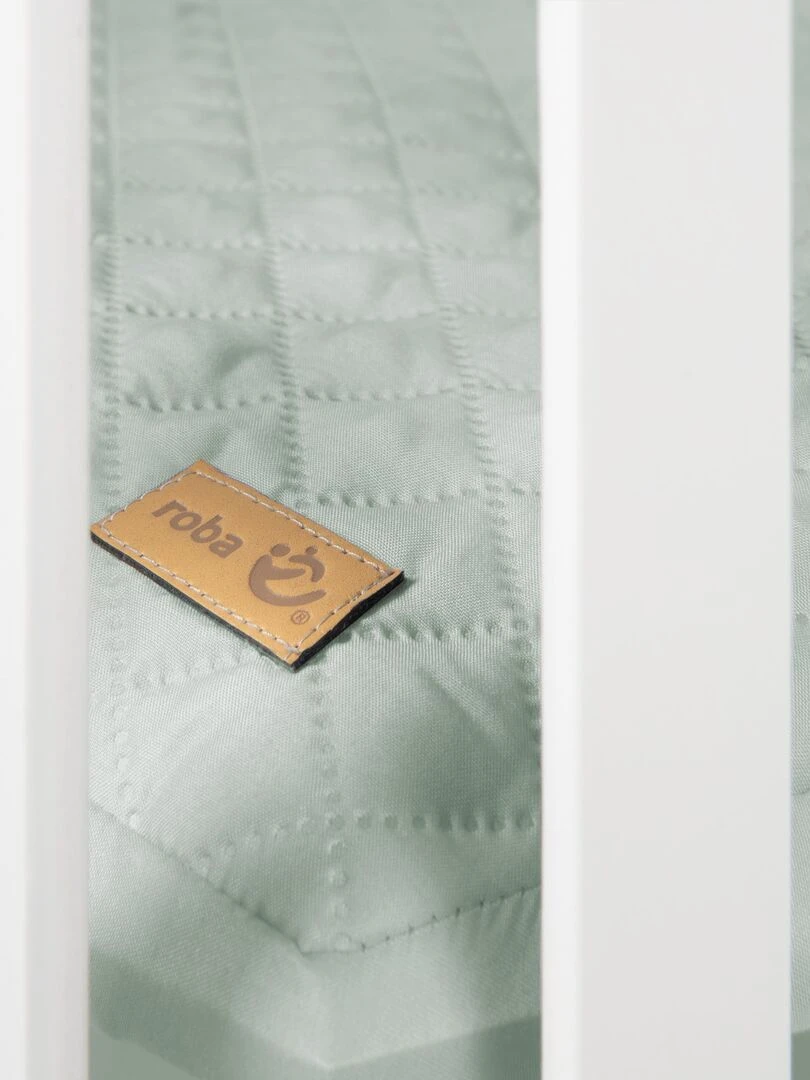 ROBA Parc Bébé Hexagonal ROBA Style + Tapis de Parc en Vert Givré Bois Blanc Blanc