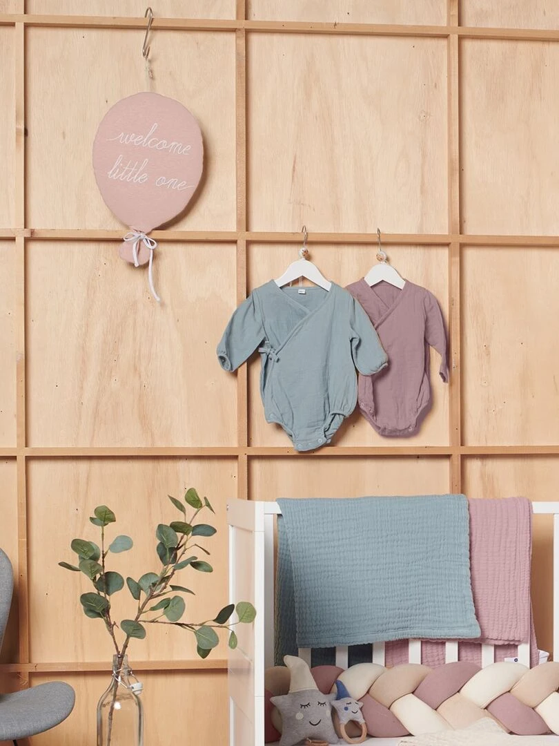 Coussin bébé en coton tricoté ballon "Welcome Little One"   Rose