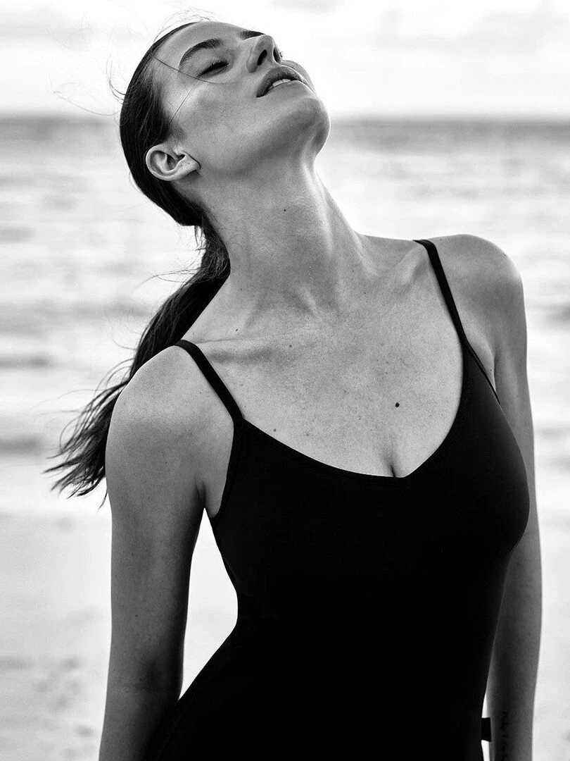 Maillot 1 pièce sans armature coques amovibles Perfect Suit   Noir