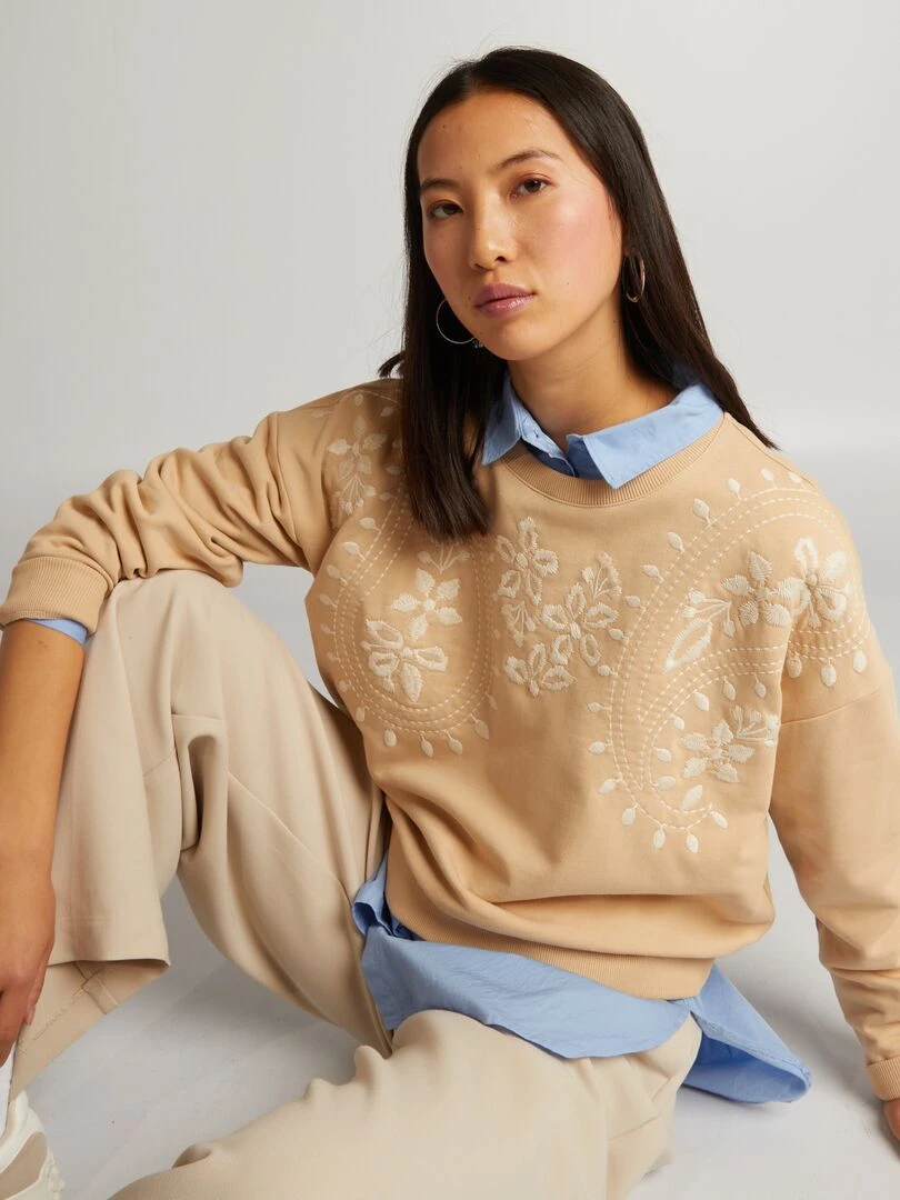 Sweat en molleton avec broderie Beige